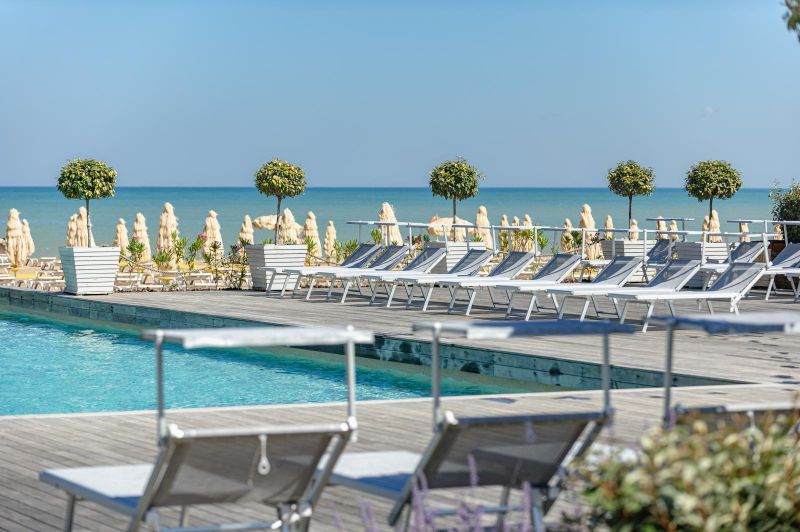 Отель "Рассветы Закаты" (ex. санаторий "Черноморец")